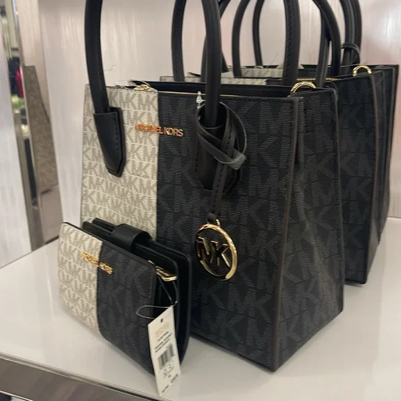 Michael Kors Mercer Medium Two-Tone Logo Messenger & MK JST Md Bifold Zip Wallet - Picture 2 of 16